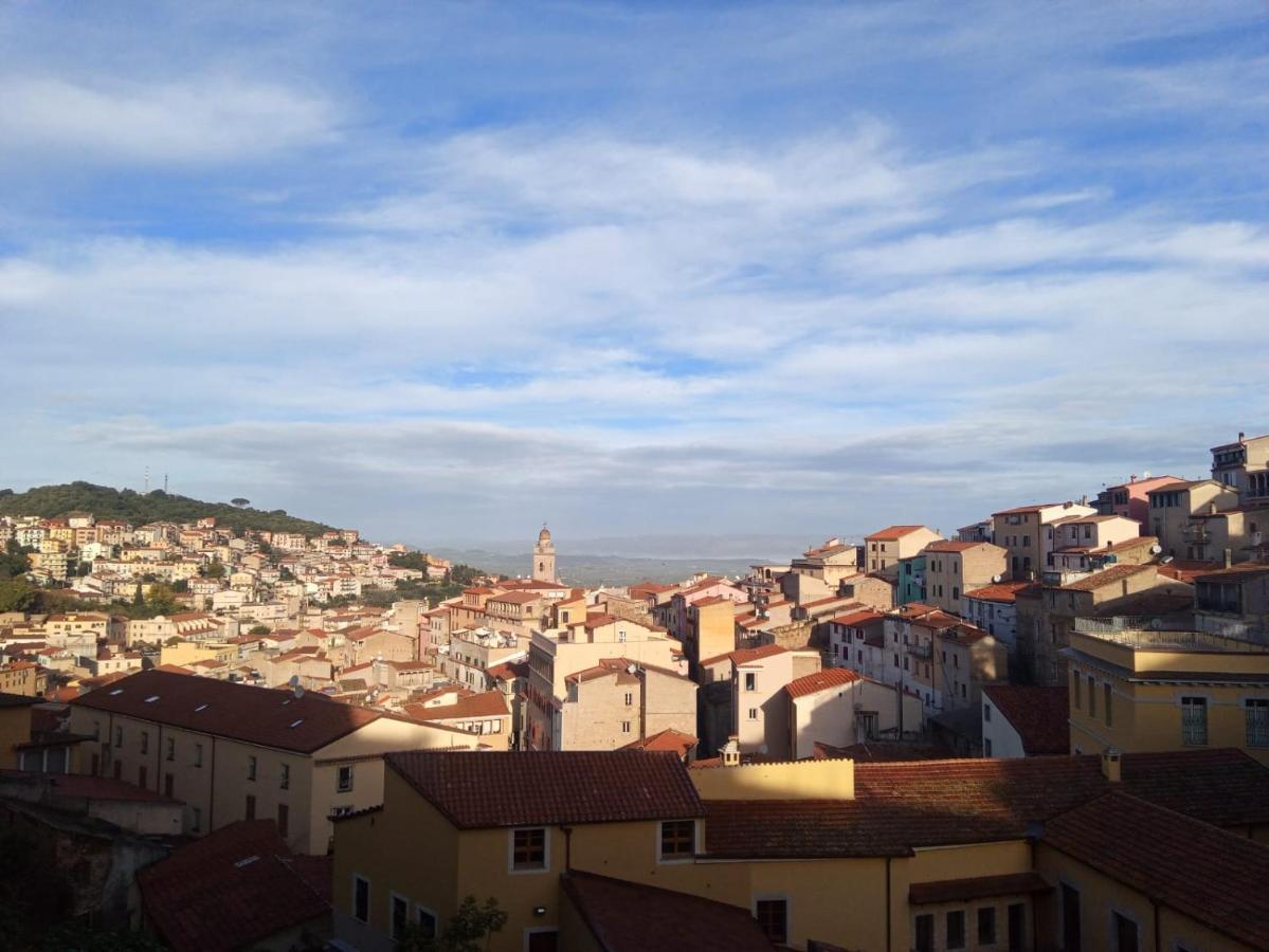 Via Manzoni Appartement Ozieri Buitenkant foto