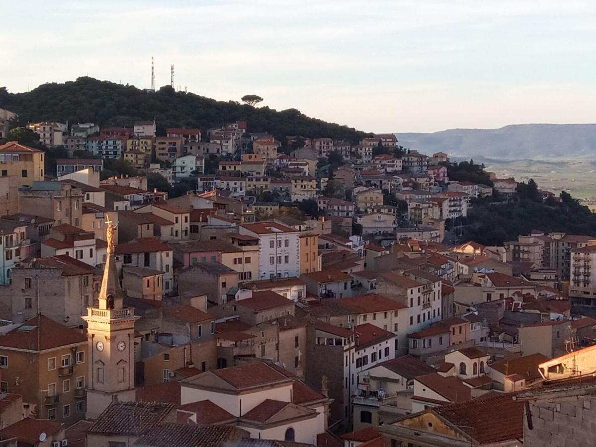 Via Manzoni Appartement Ozieri Buitenkant foto